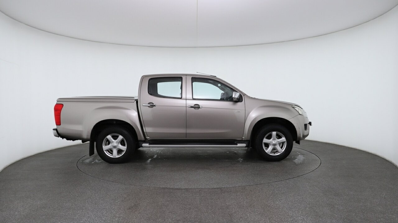 Isuzu D-max image 3