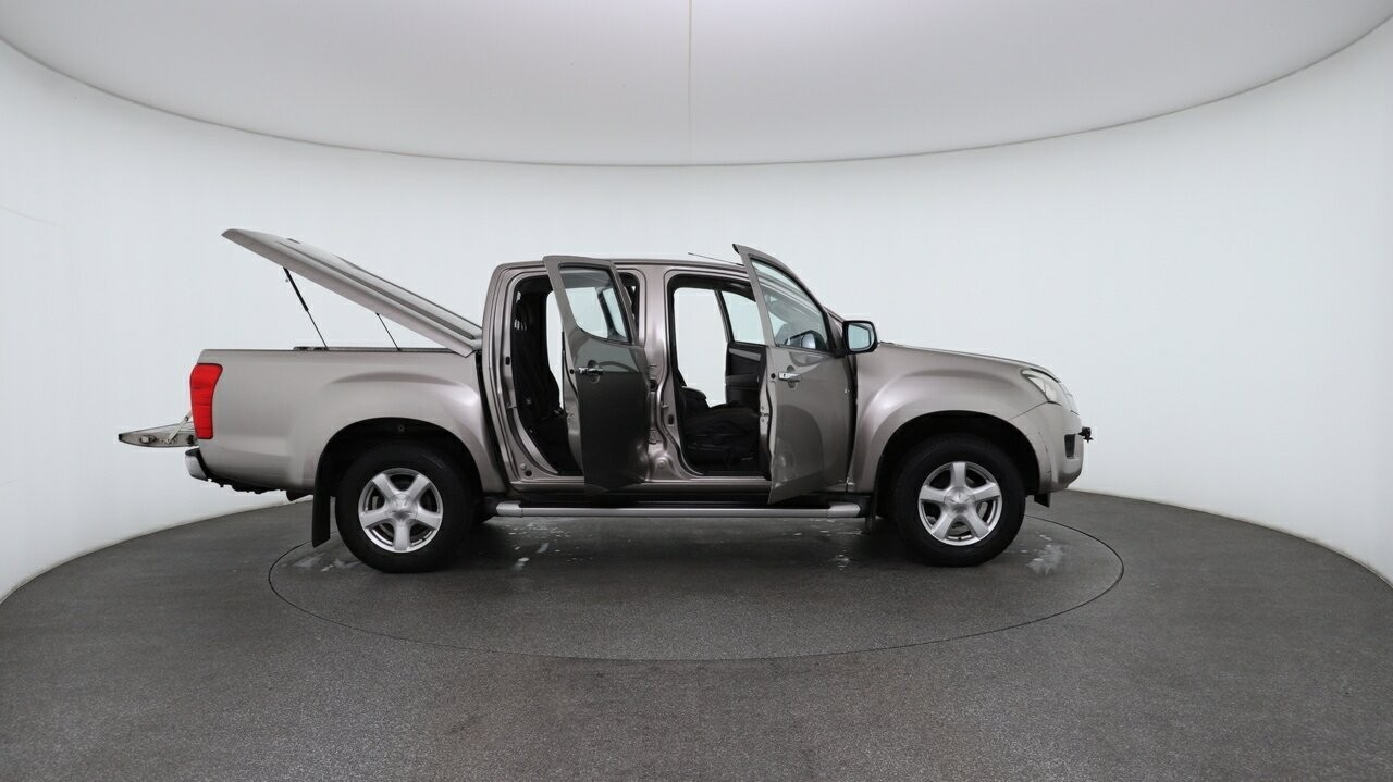 Isuzu D-max image 4