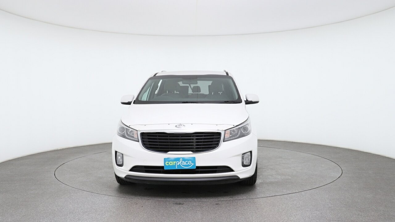 Kia Carnival image 2