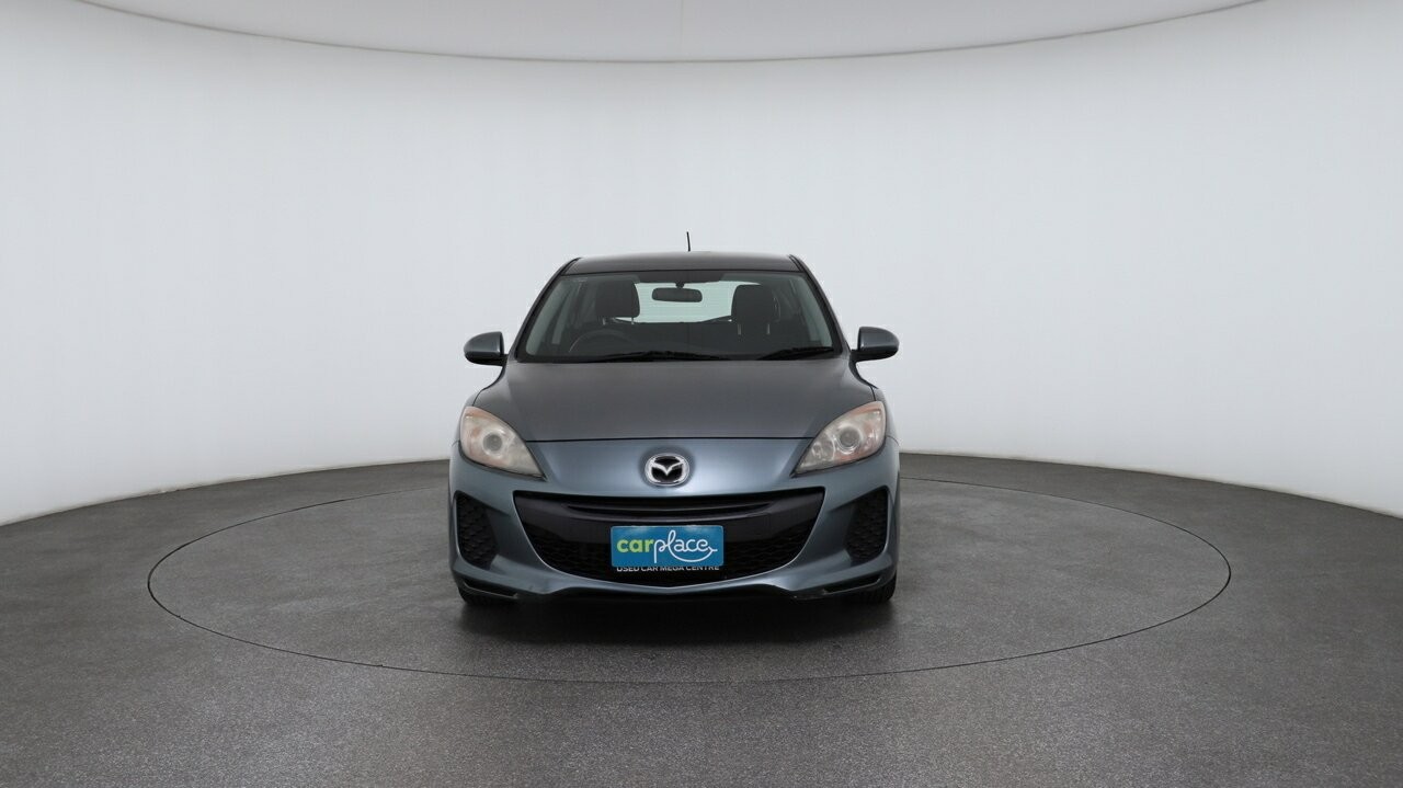 Mazda 3 image 2
