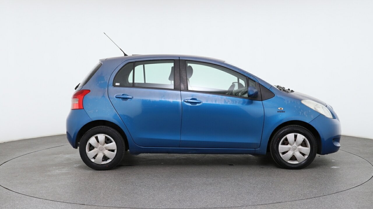 Toyota Yaris image 3
