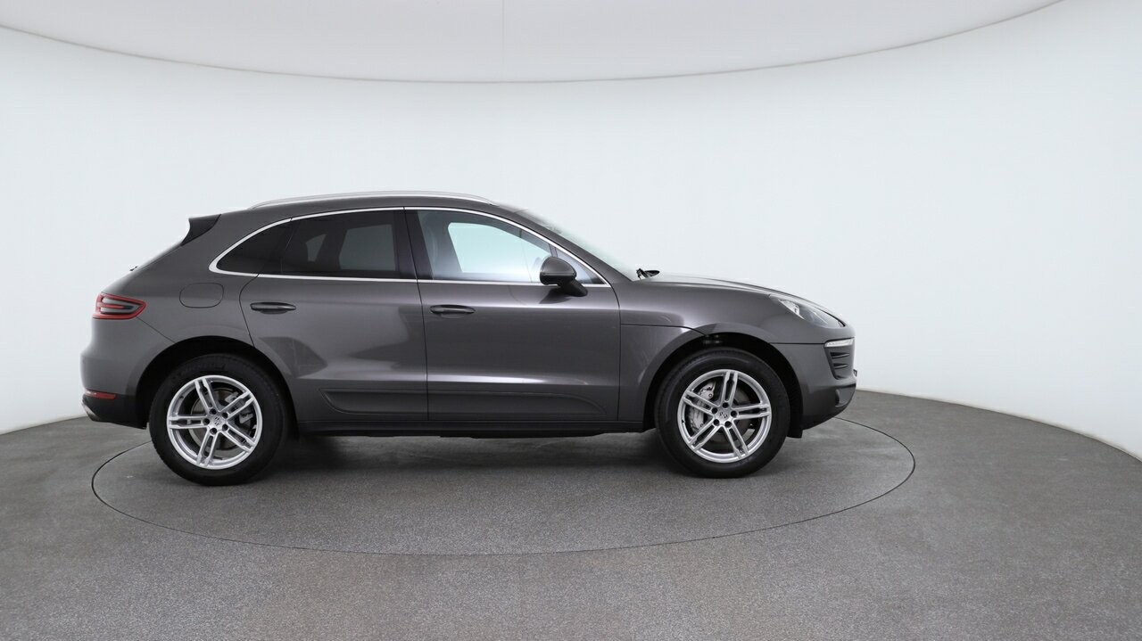 Porsche Macan image 3