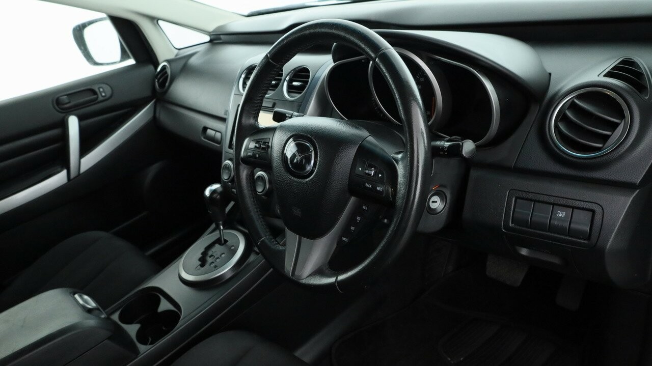 Mazda Cx-7 image 4