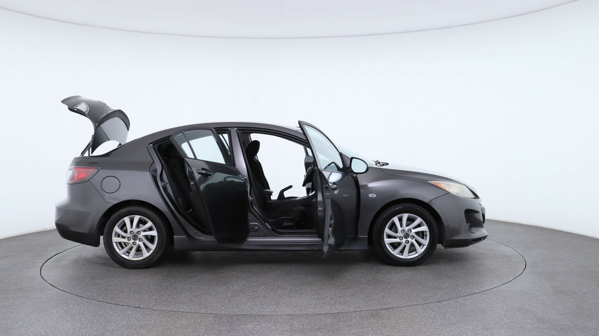 Mazda 3 image 4