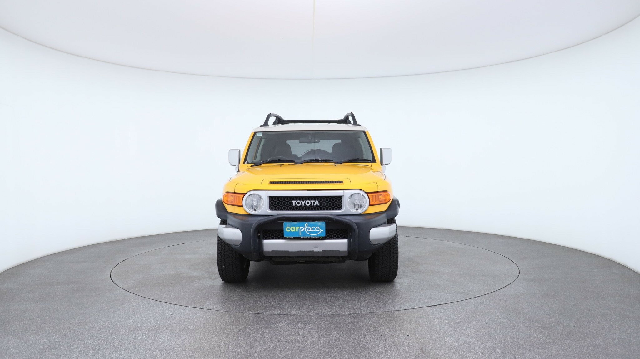 Toyota Fj Cruiser image 2