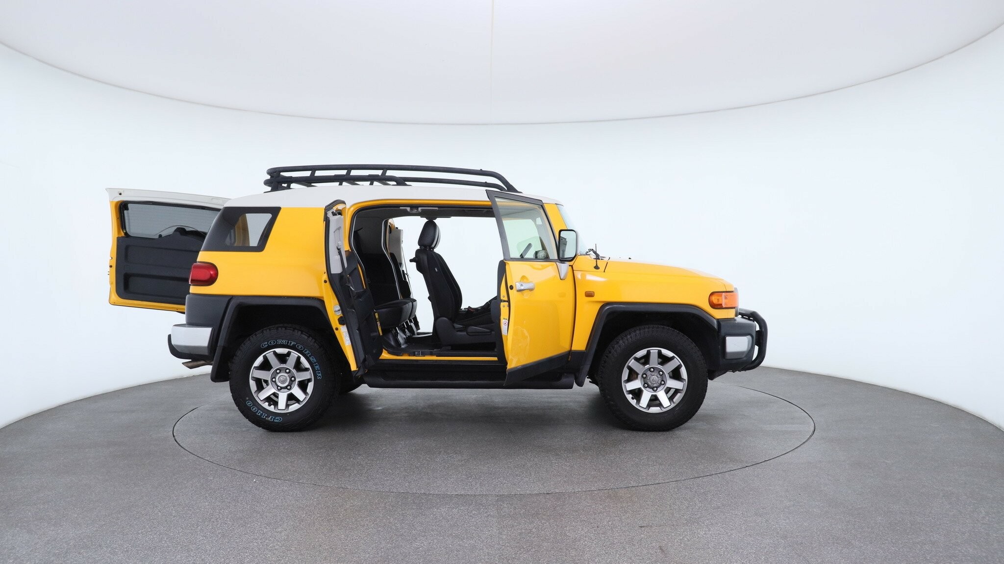 Toyota Fj Cruiser image 4