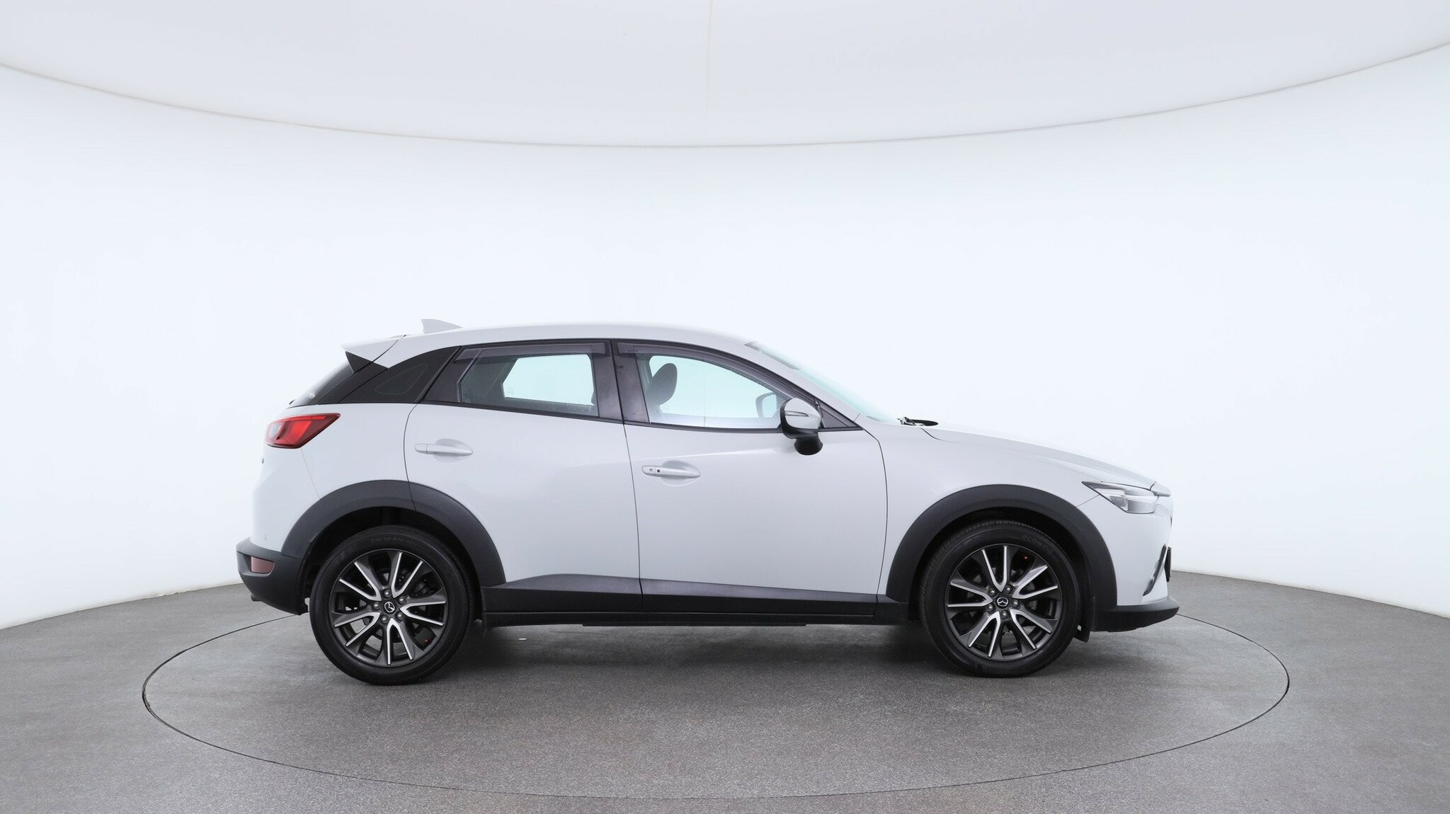 Mazda Cx-3 image 3