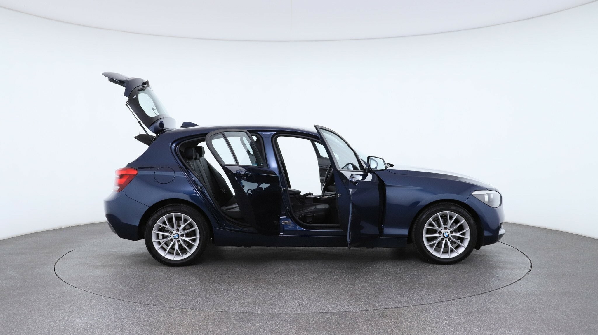BMW 1 Series image 4