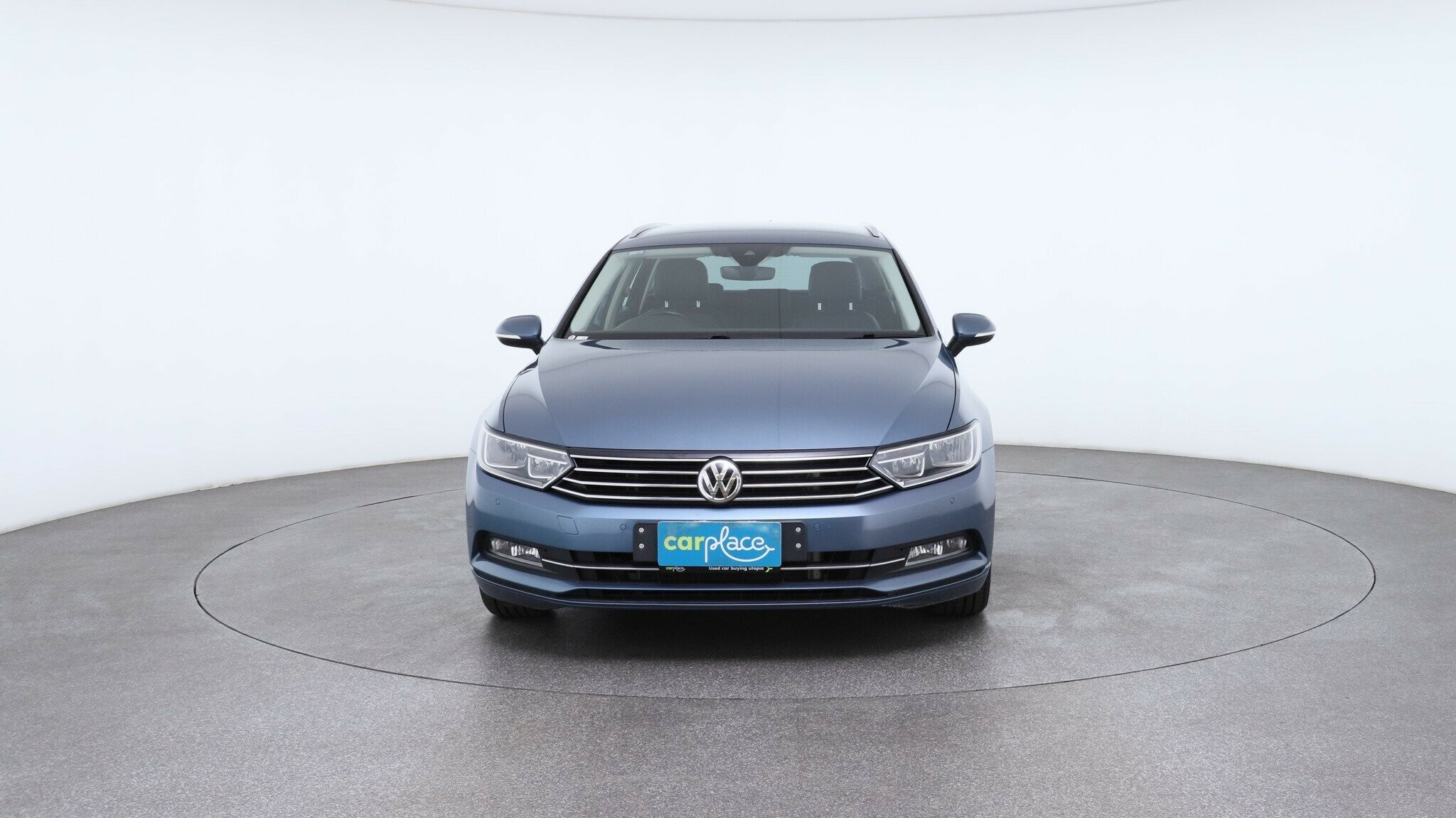 Volkswagen Passat image 2