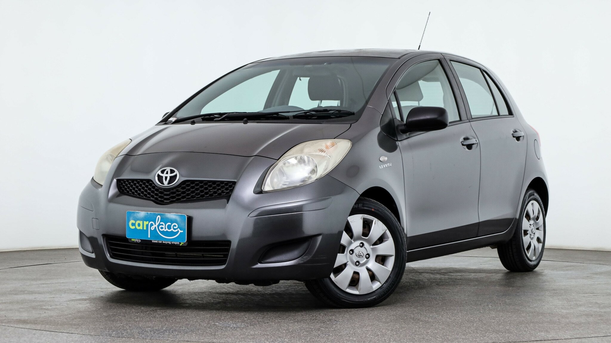 Toyota Yaris image 2