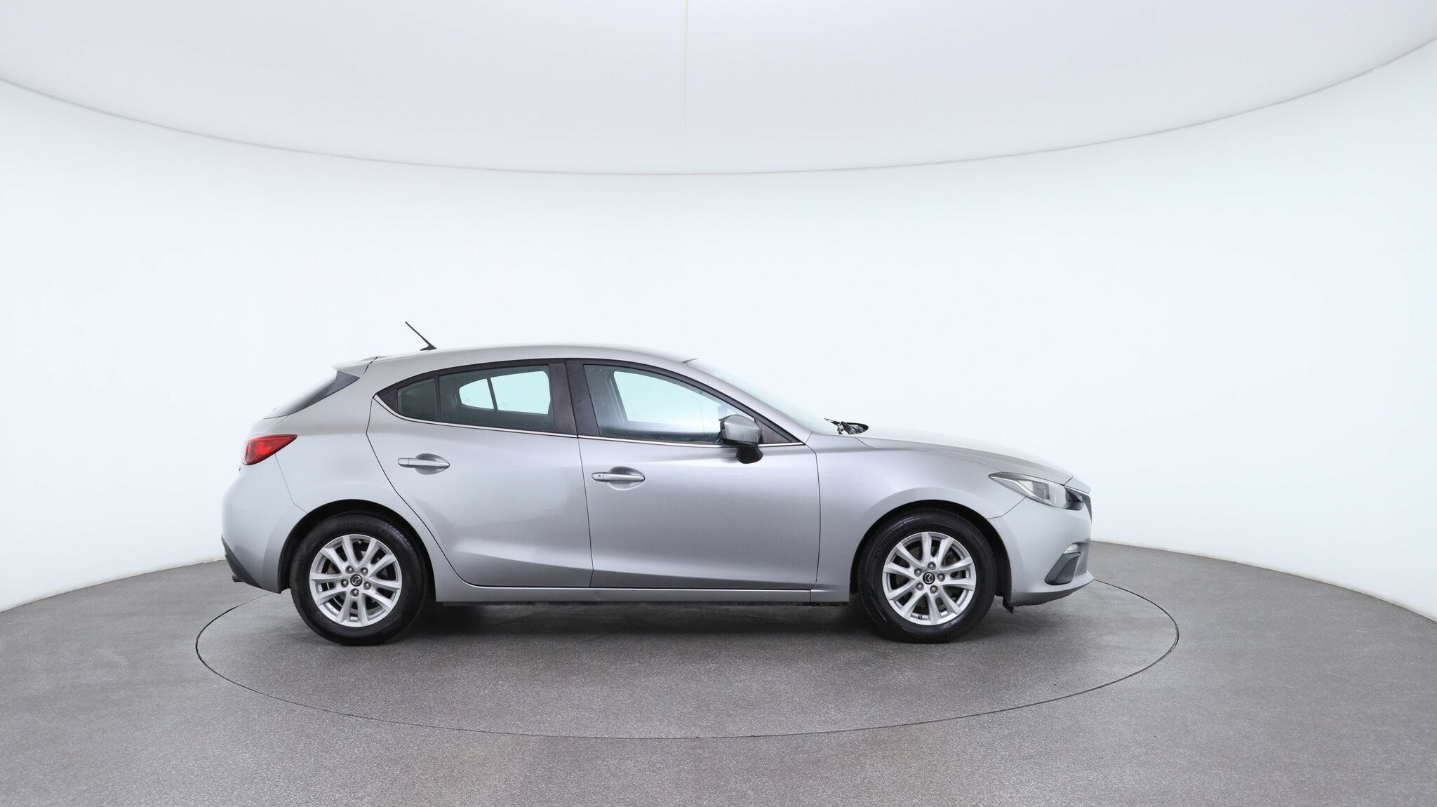 Mazda 3 image 3