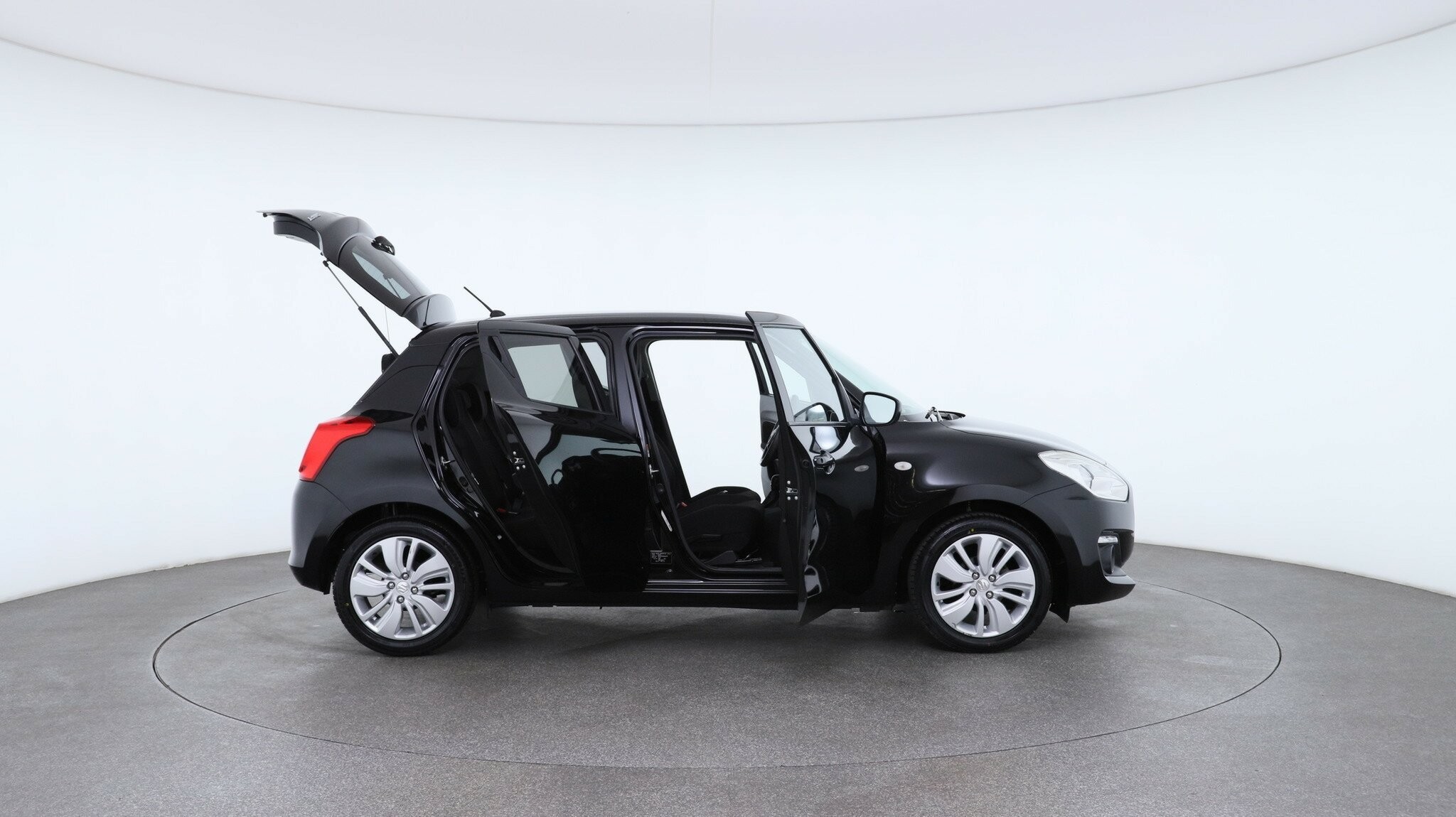 Suzuki Swift image 4