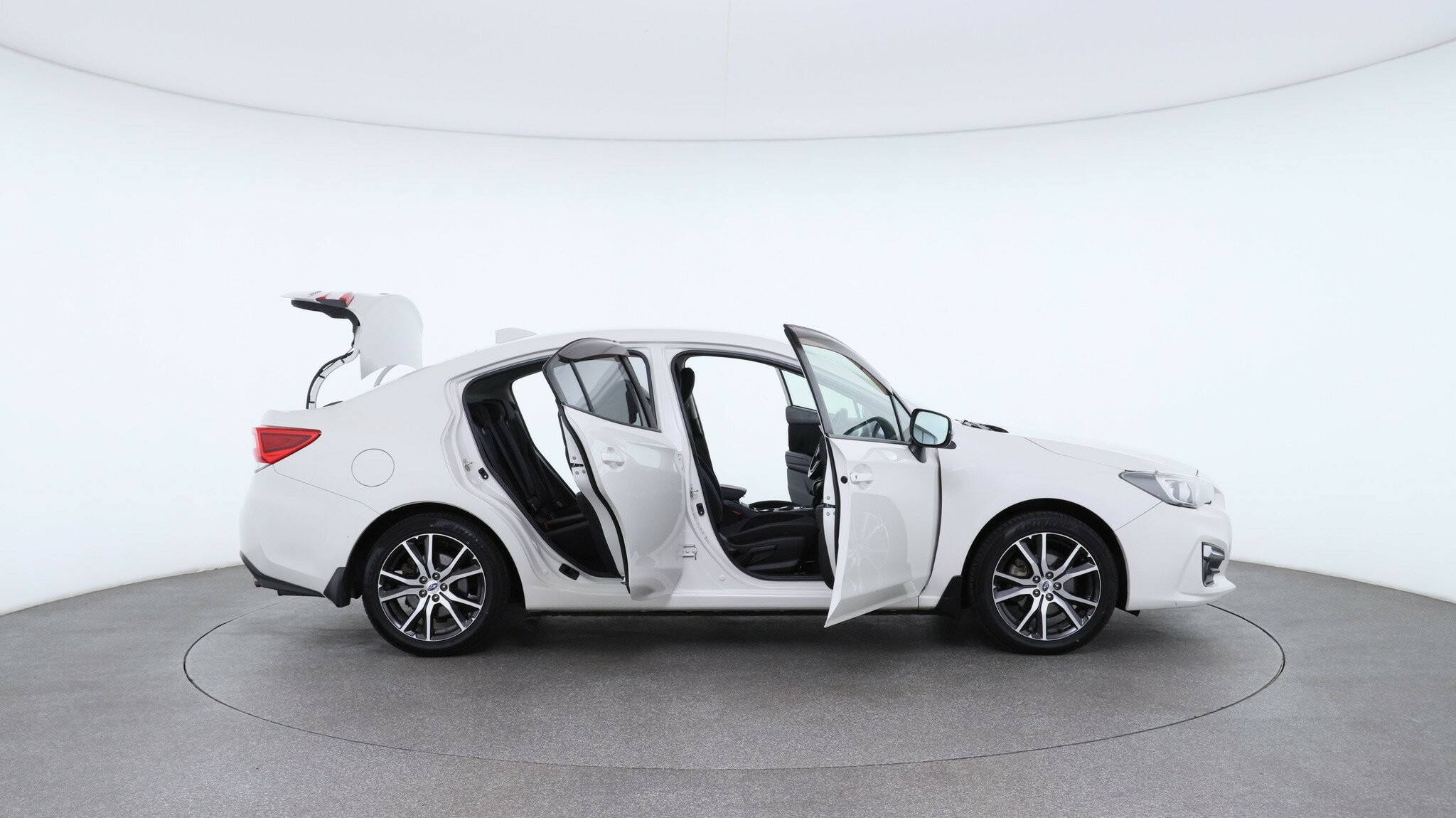 Subaru Impreza image 4