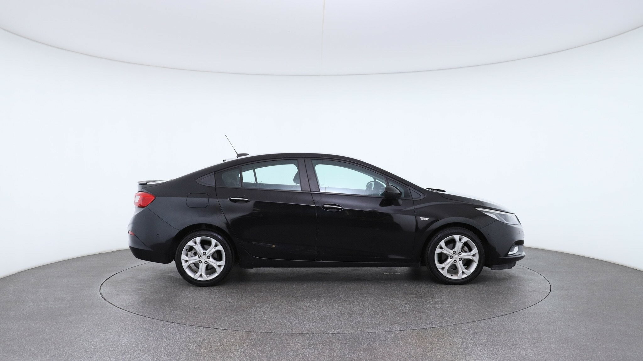 Holden Astra image 3