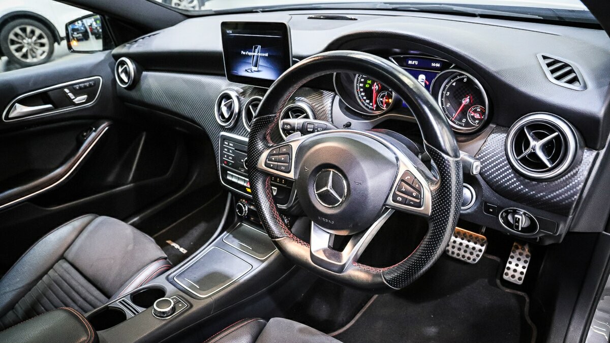Mercedes Benz A-class image 4