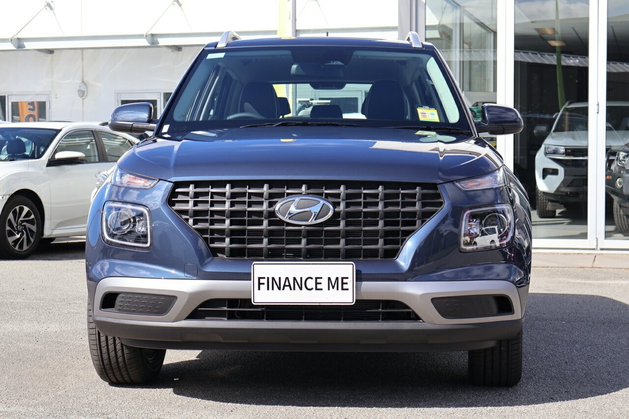 Hyundai Venue image 3
