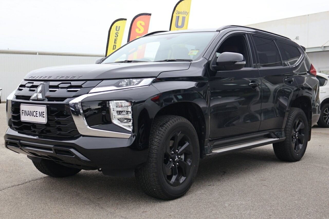 Mitsubishi Pajero Sport image 4