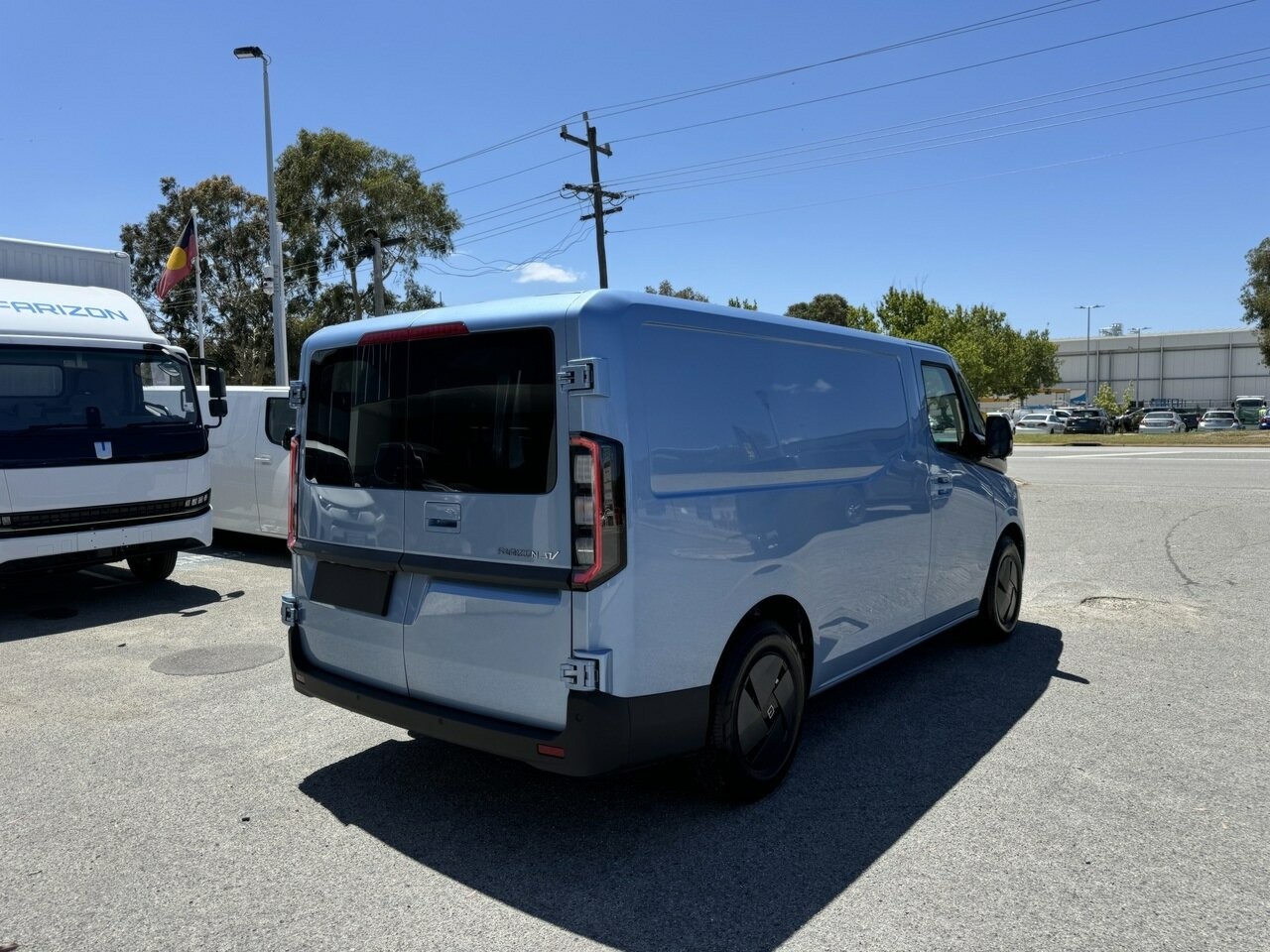 Farizon Supervan image 4