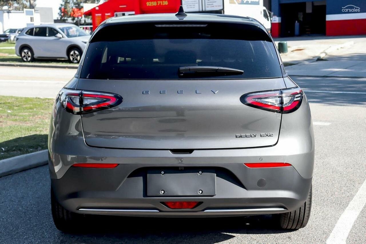Geely Ex2 image 2