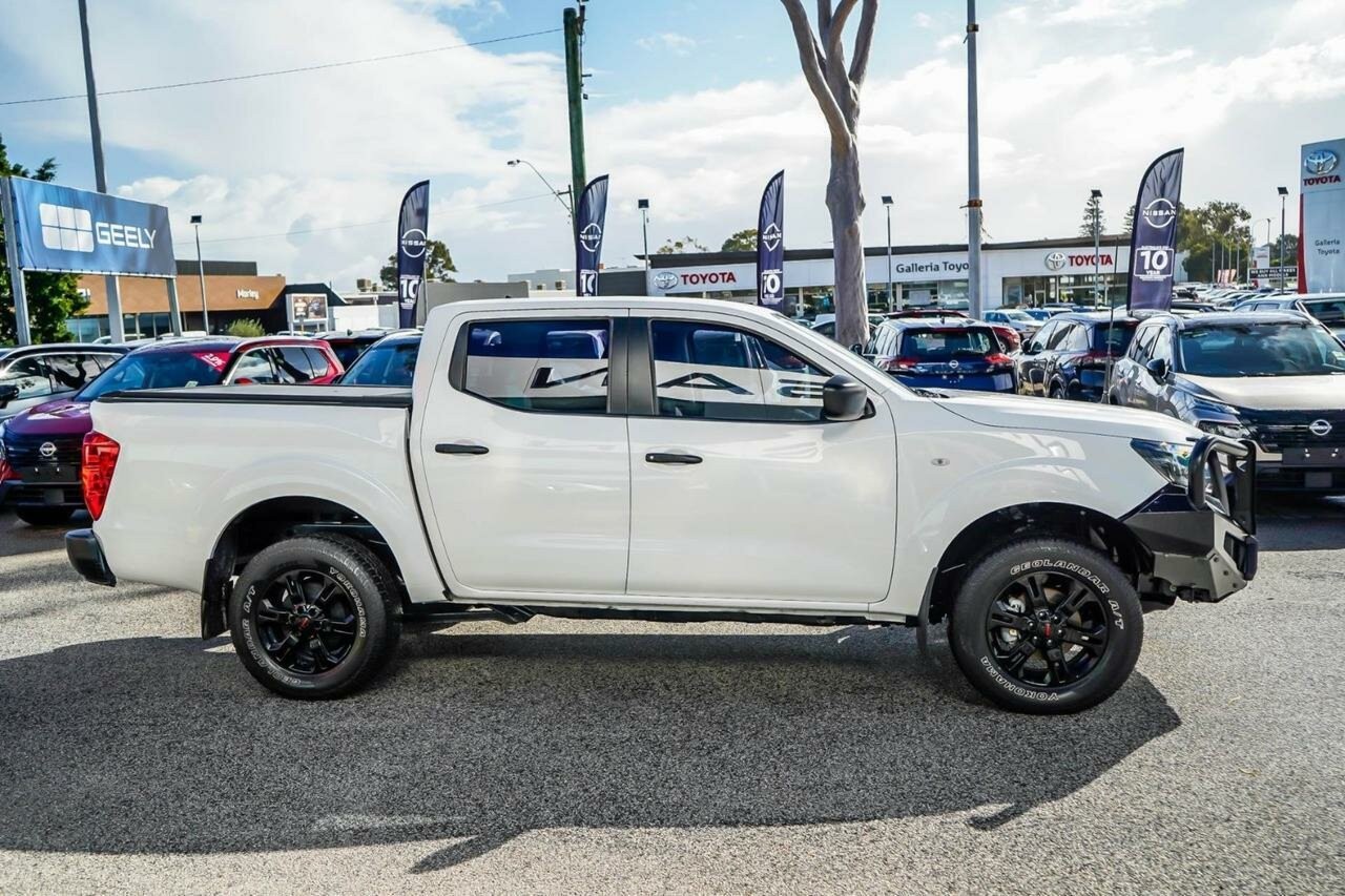 Nissan Navara image 3