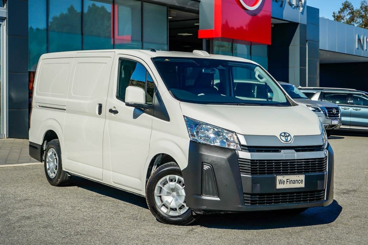 Toyota Hiace image 1