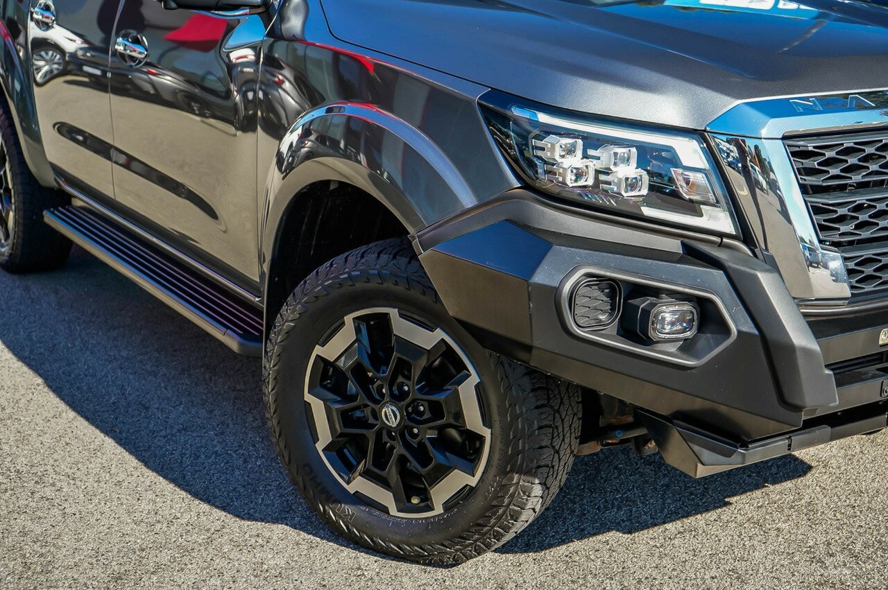 Nissan Navara image 2