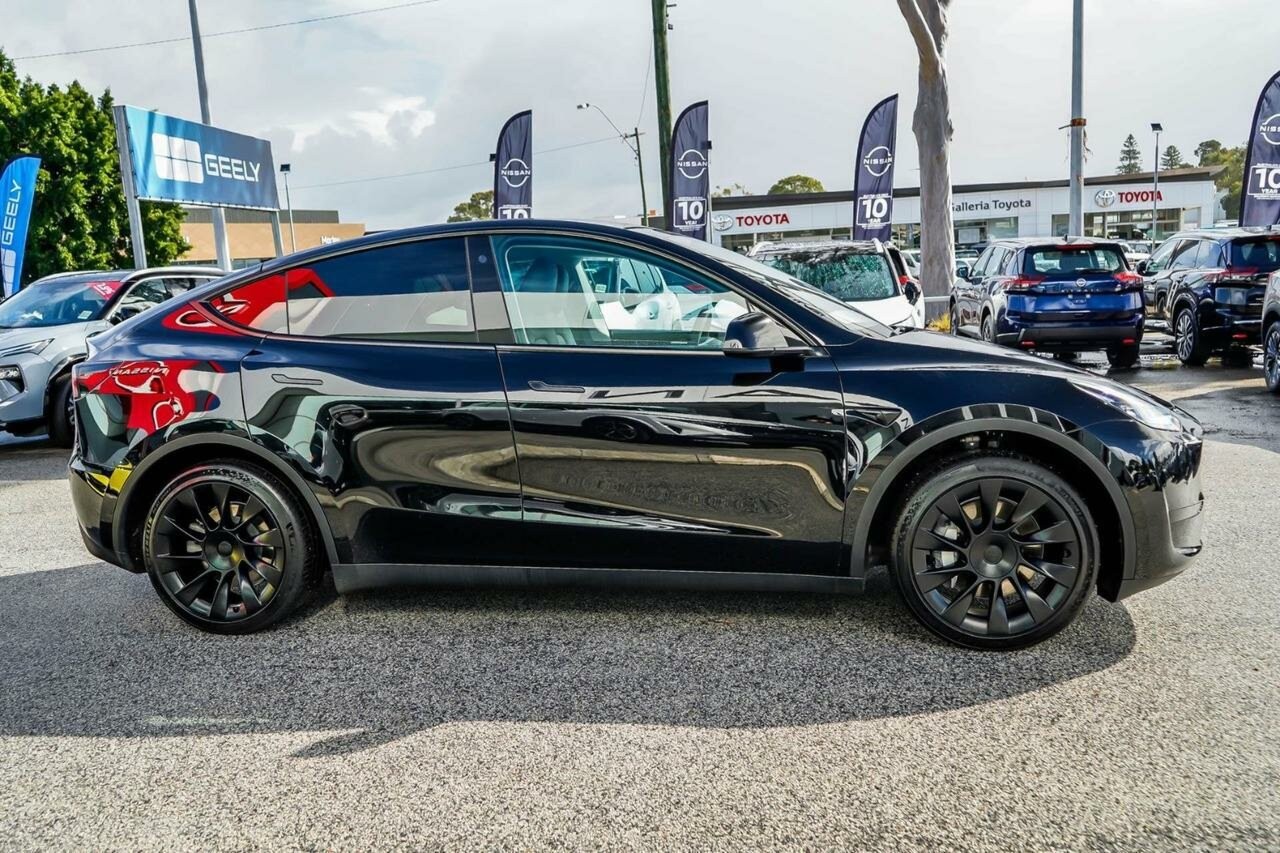 Tesla Model Y image 3