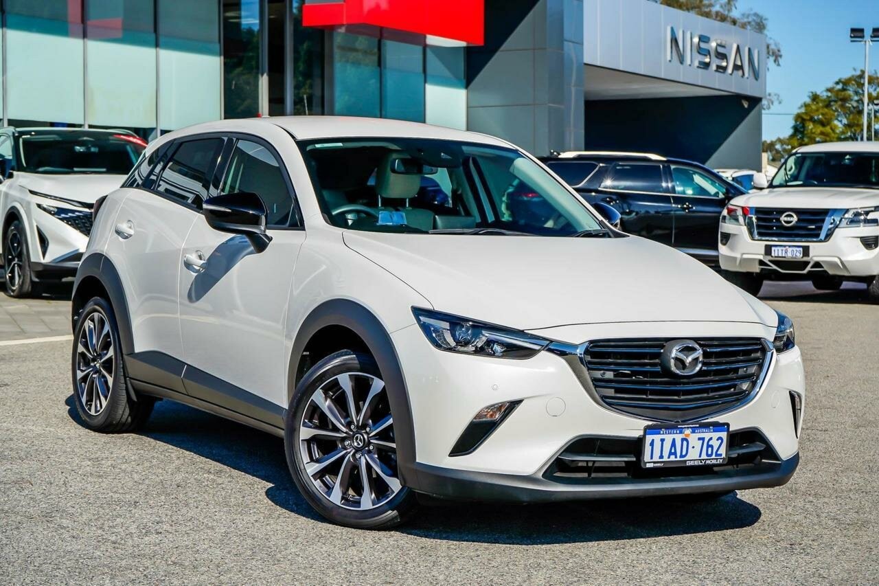 Mazda Cx-3 image 1