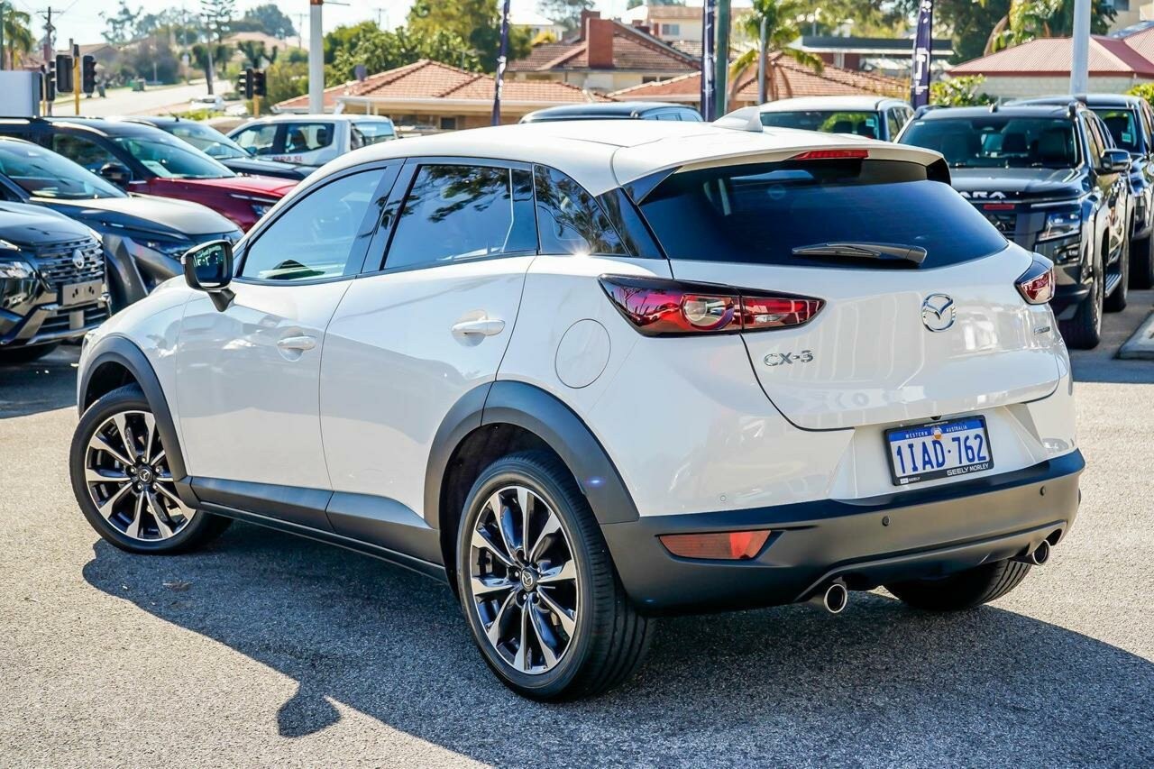 Mazda Cx-3 image 3