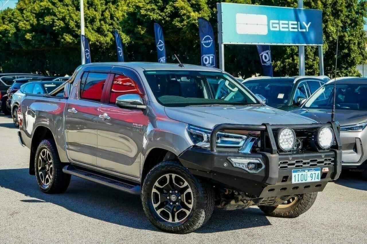 Toyota Hilux image 1