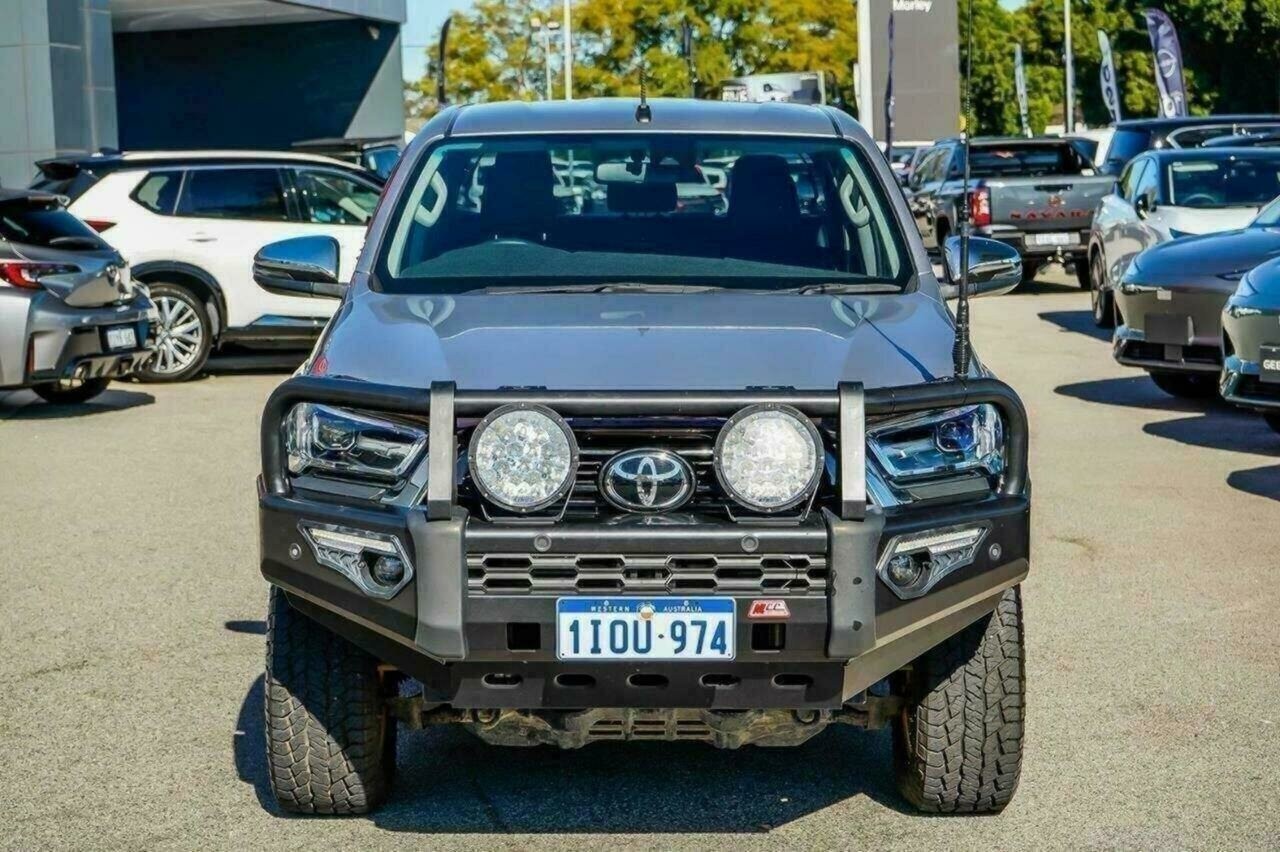 Toyota Hilux image 4
