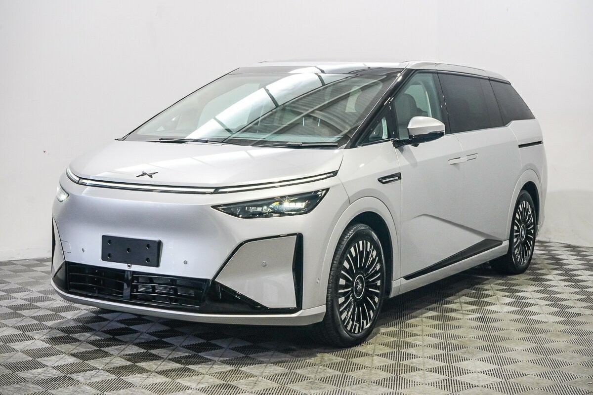 Xpeng X9 image 4
