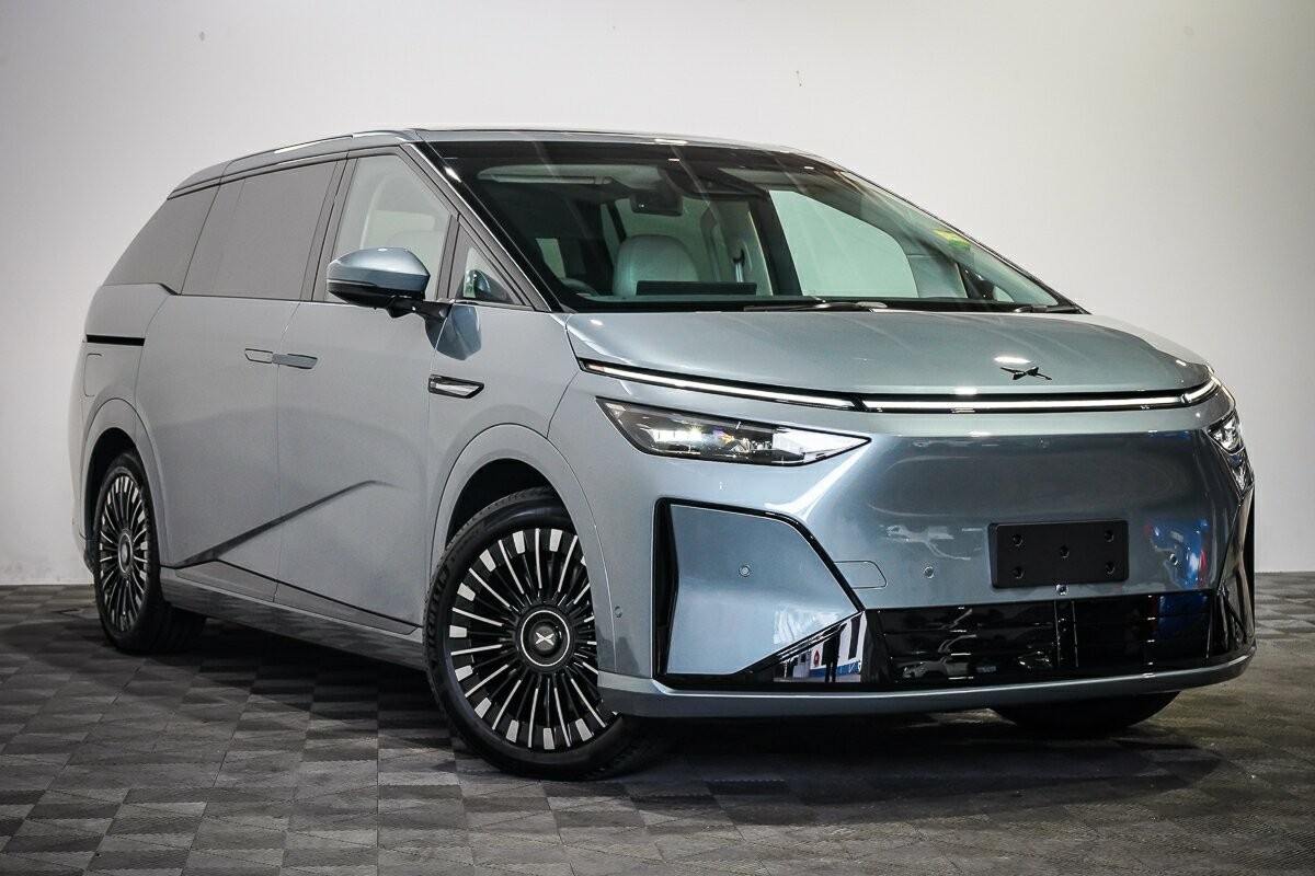 Xpeng X9 image 1