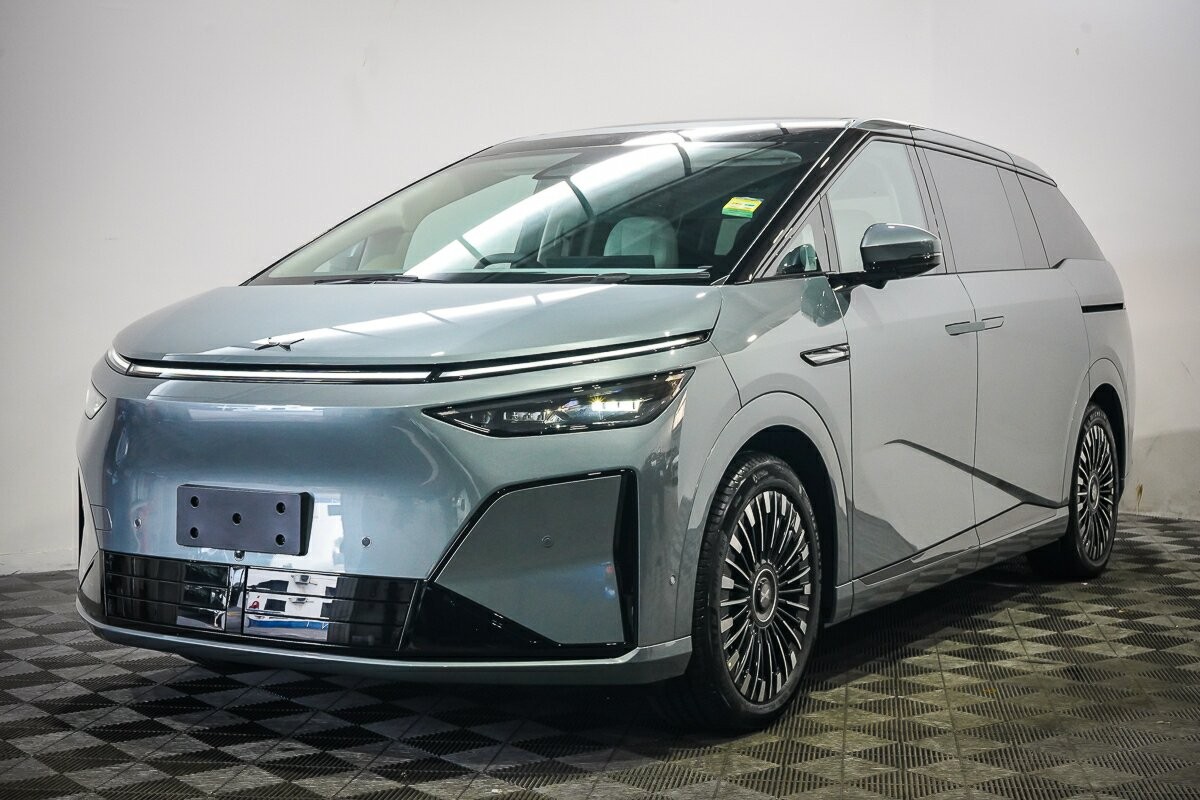 Xpeng X9 image 4