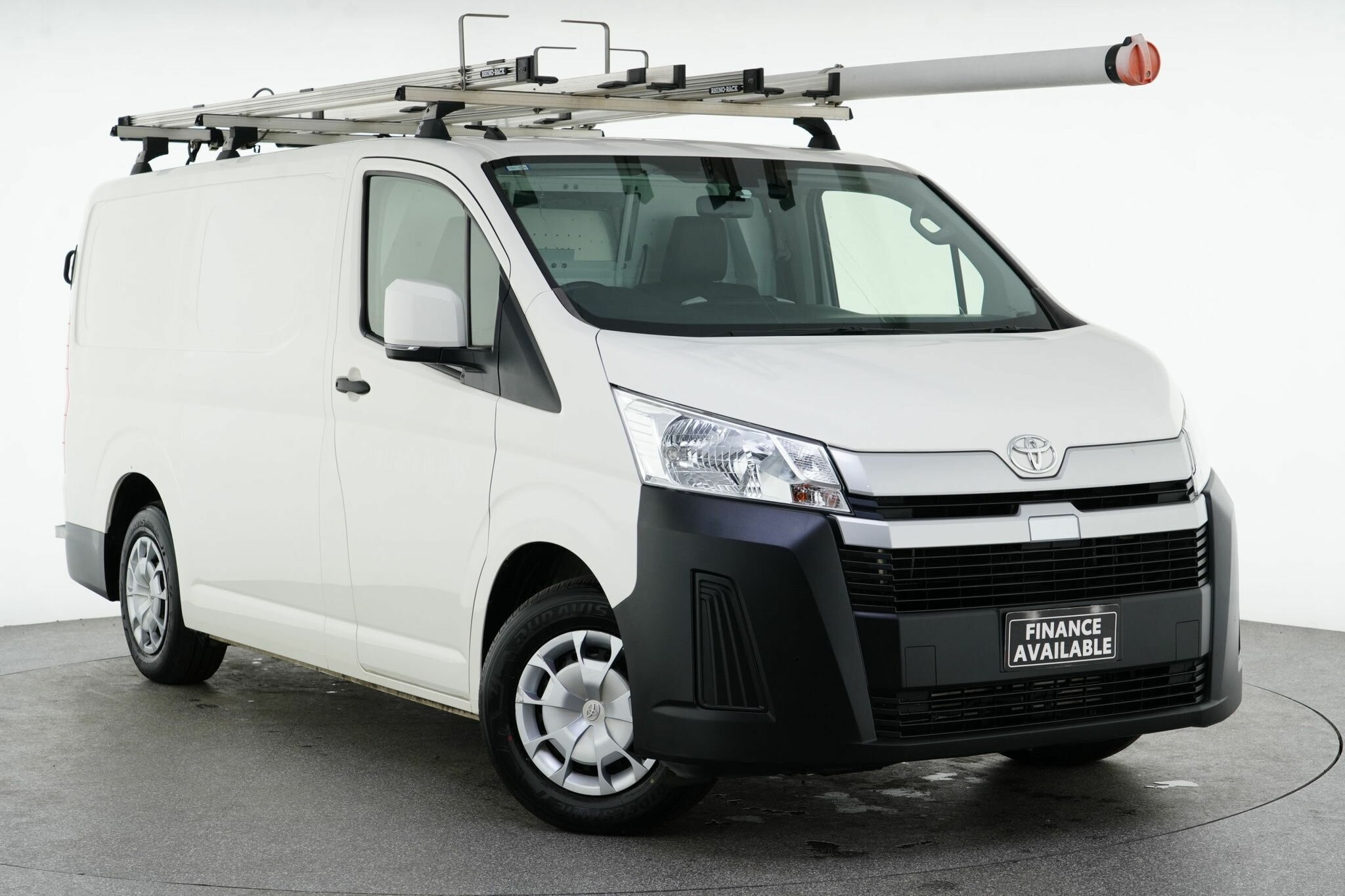 Toyota Hiace image 1