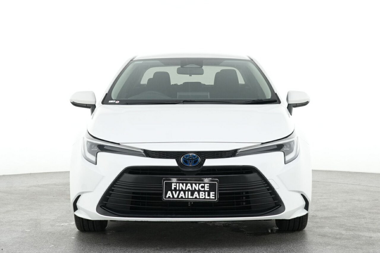 Toyota Corolla image 2