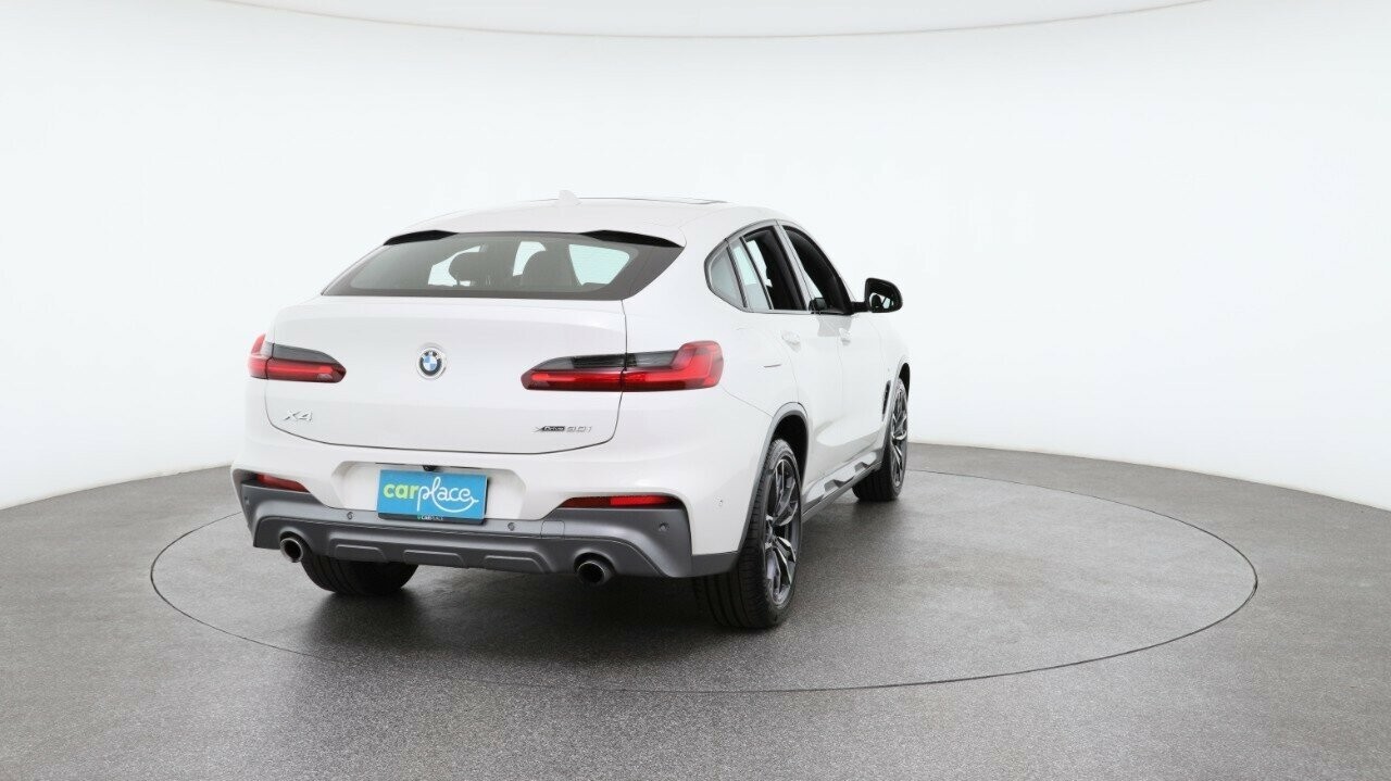 BMW X4 image 3