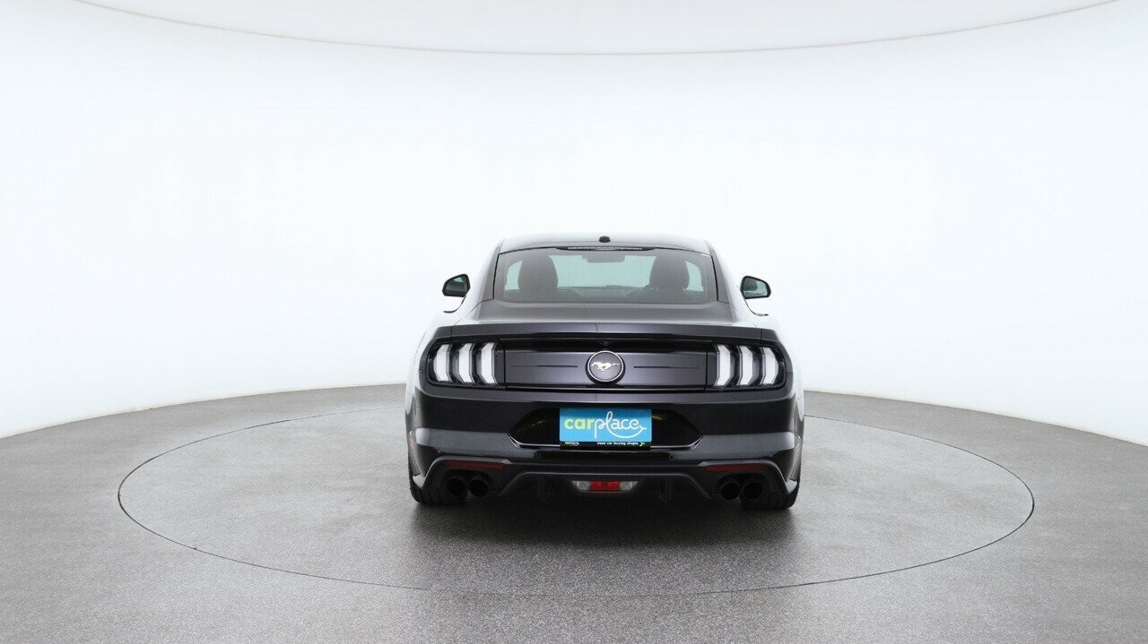 Ford Mustang image 2