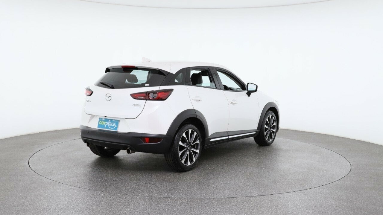 Mazda Cx-3 image 4