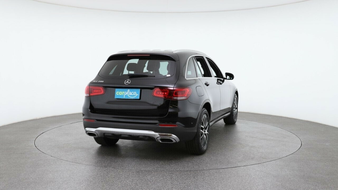 Mercedes Benz Glc-class image 2