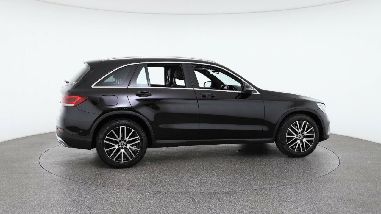 Mercedes Benz Glc-class image 4