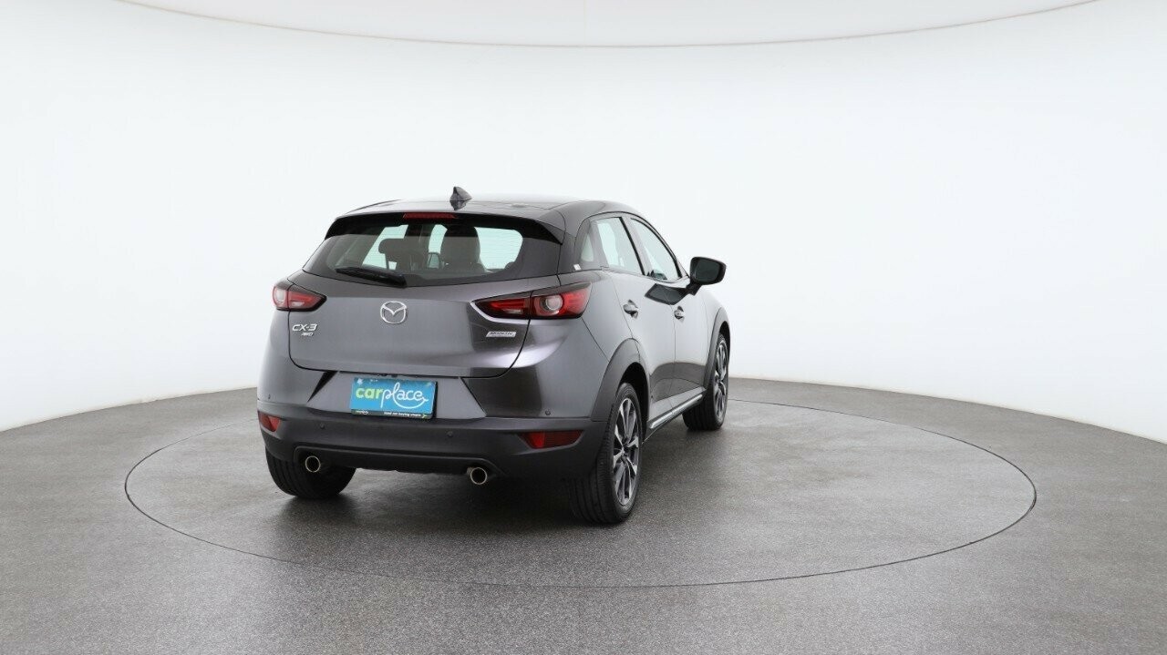 Mazda Cx-3 image 3