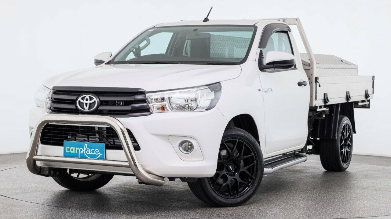 Toyota Hilux image 1