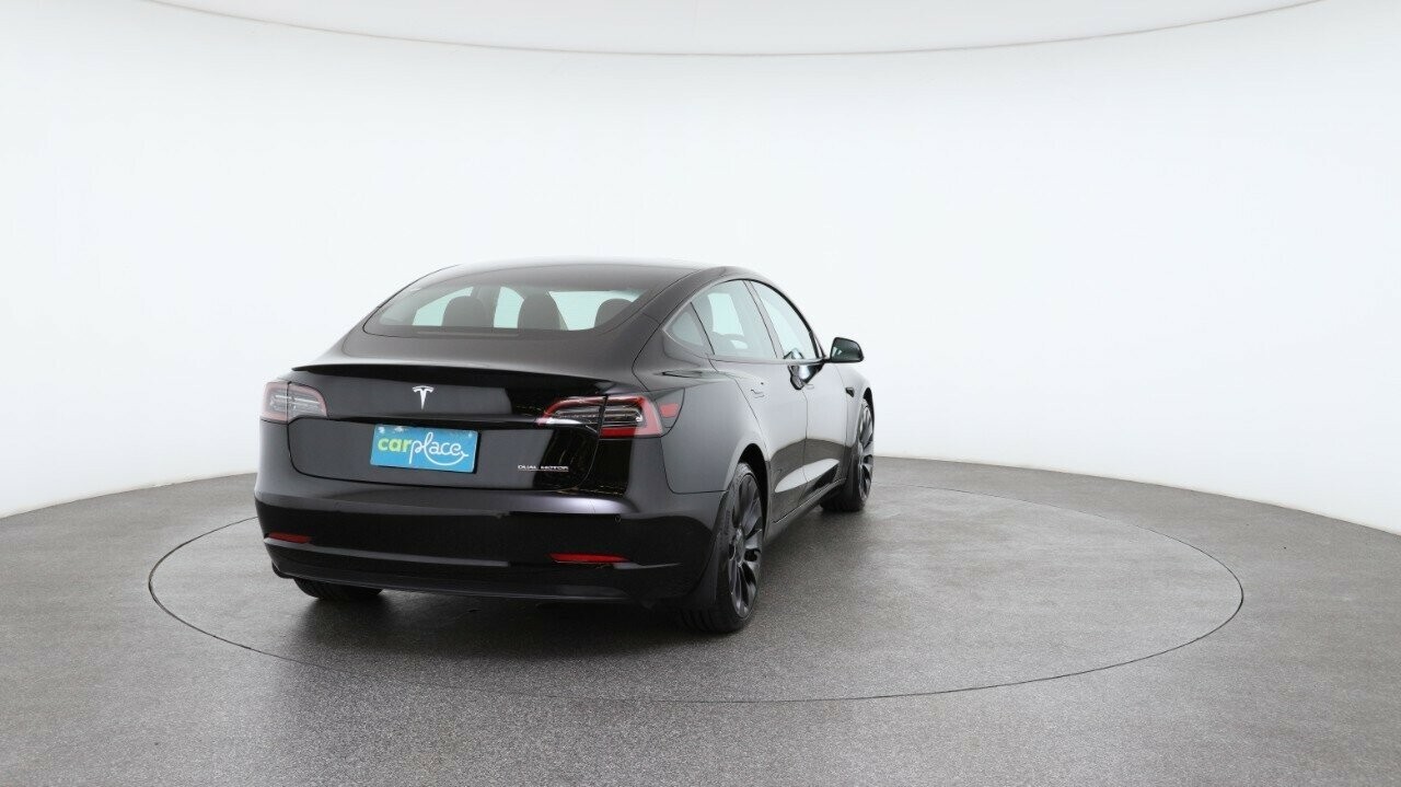 Tesla Model 3 image 3