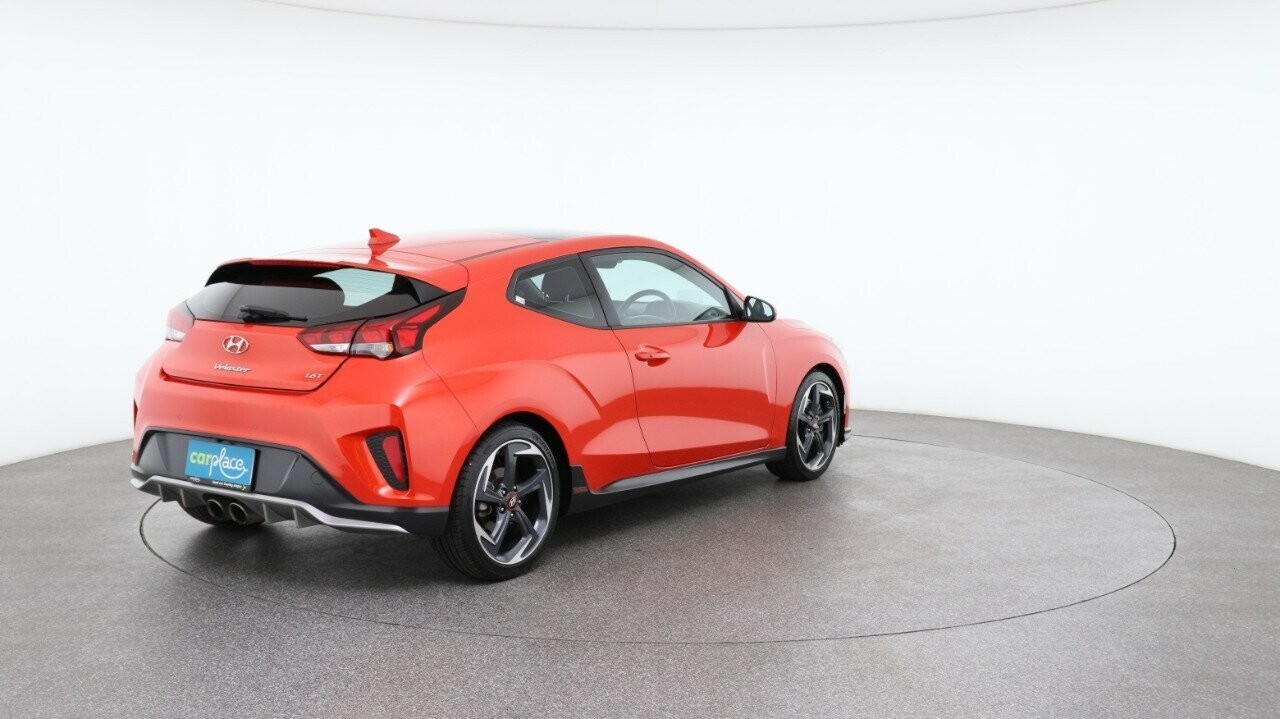 Hyundai Veloster image 4