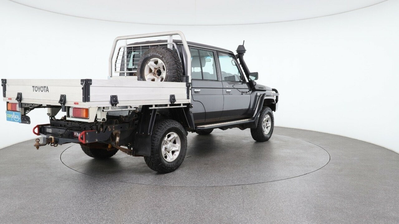 Toyota Landcruiser image 4