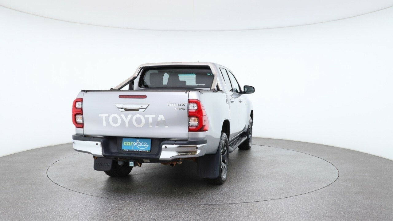 Toyota Hilux image 3