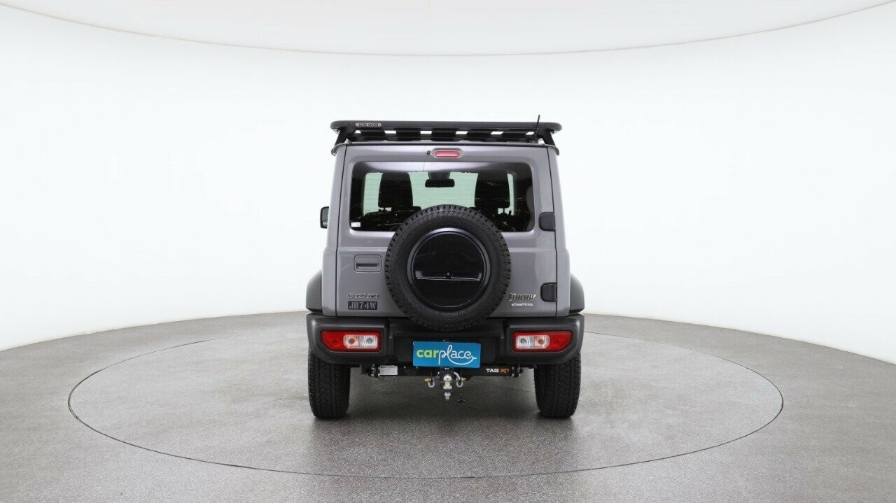 Suzuki Jimny image 2