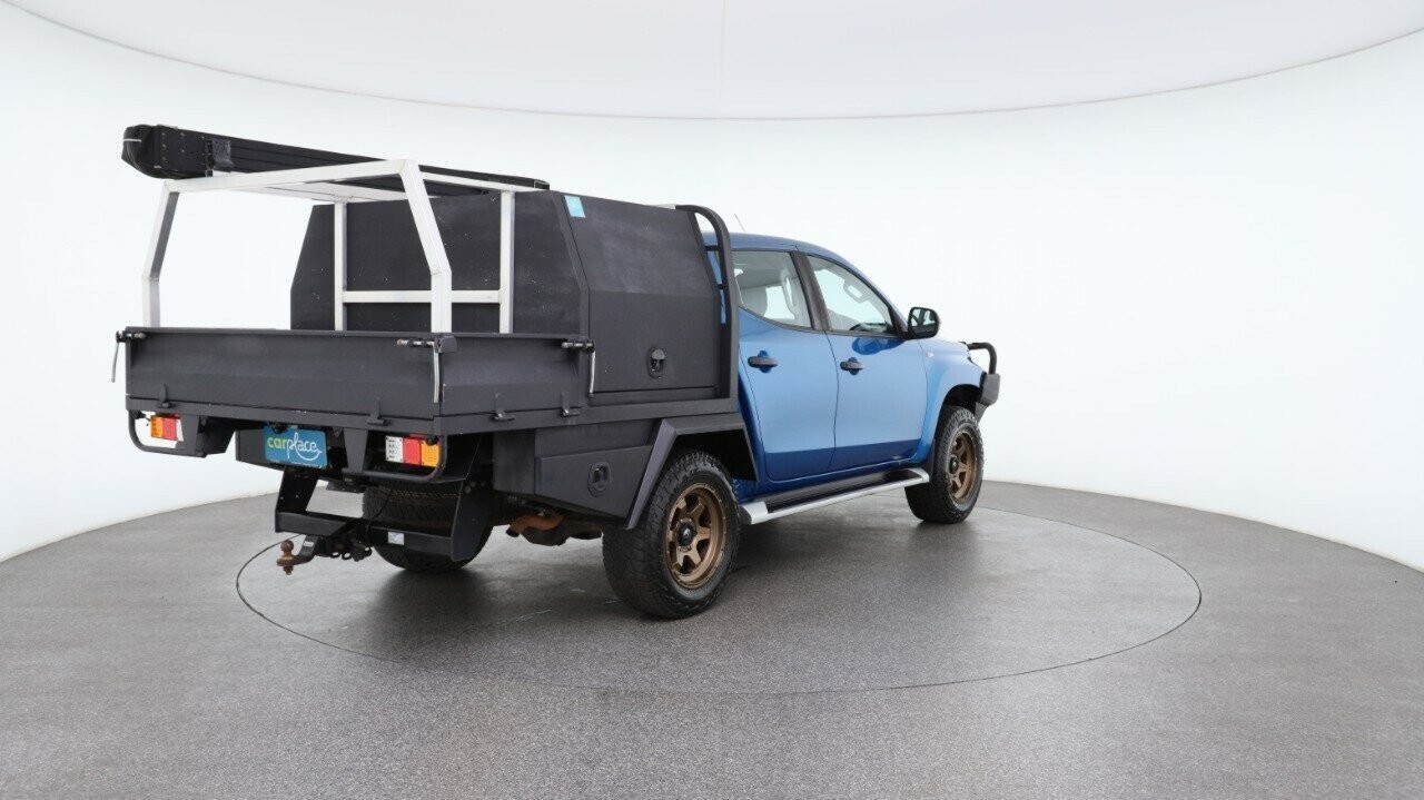 Mitsubishi Triton image 4