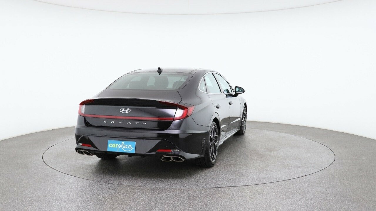 Hyundai Sonata image 3
